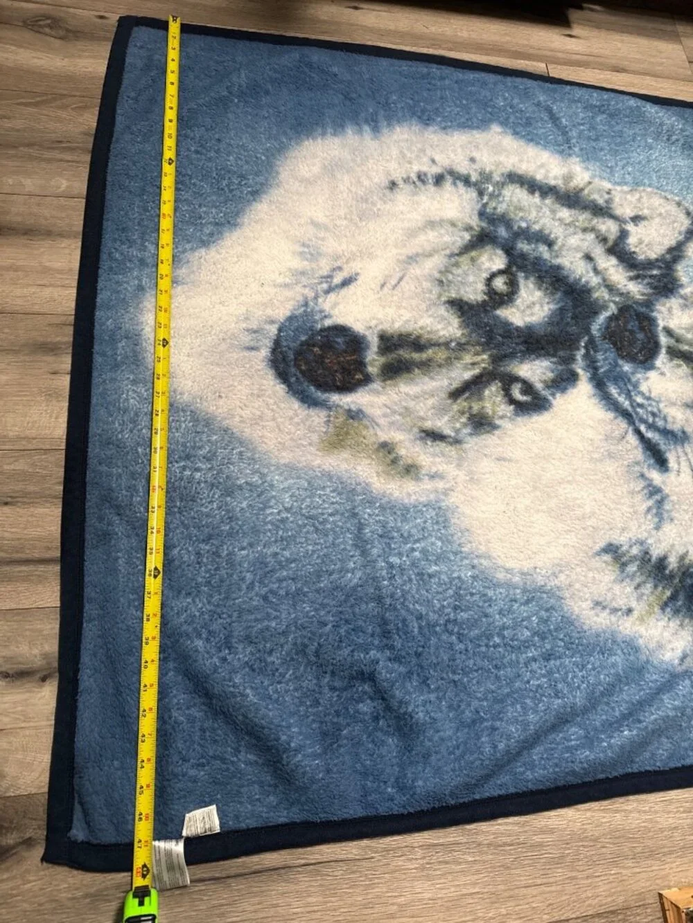 Wolf Design Blue Throw Blanket 100% Polyester Boutique Collection 60